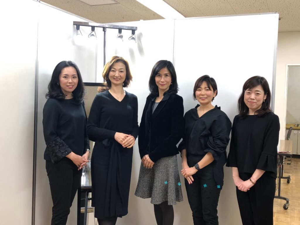 東武船橋店にて、講師５人でパーソナルカラー診断＆メイクレッスンを開催
